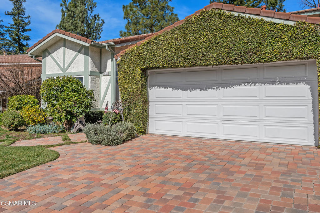 Oak View Ranch-876 - 876 - Residential Lease