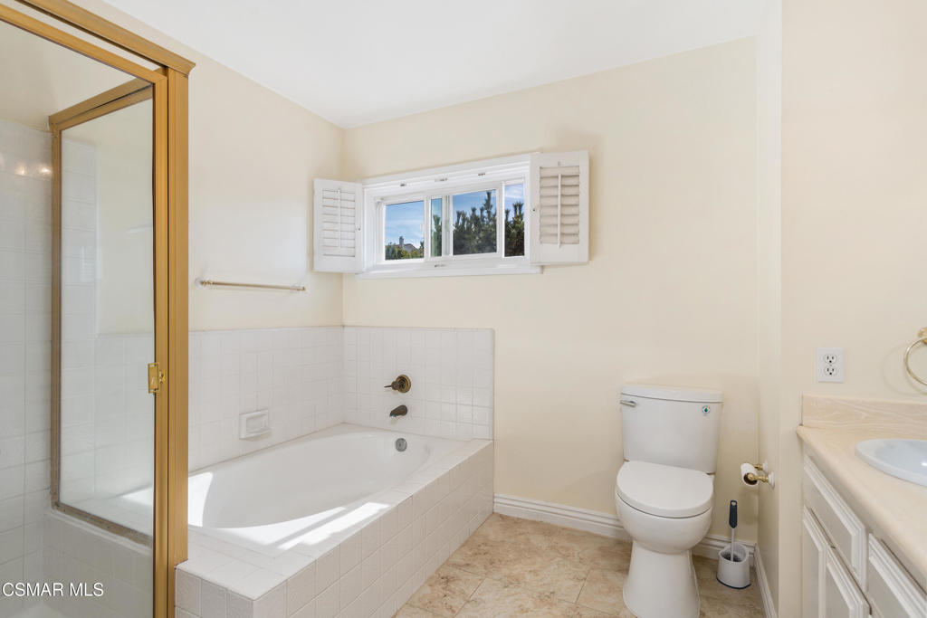 Oak View Ranch-876 - 876 - Residential Lease