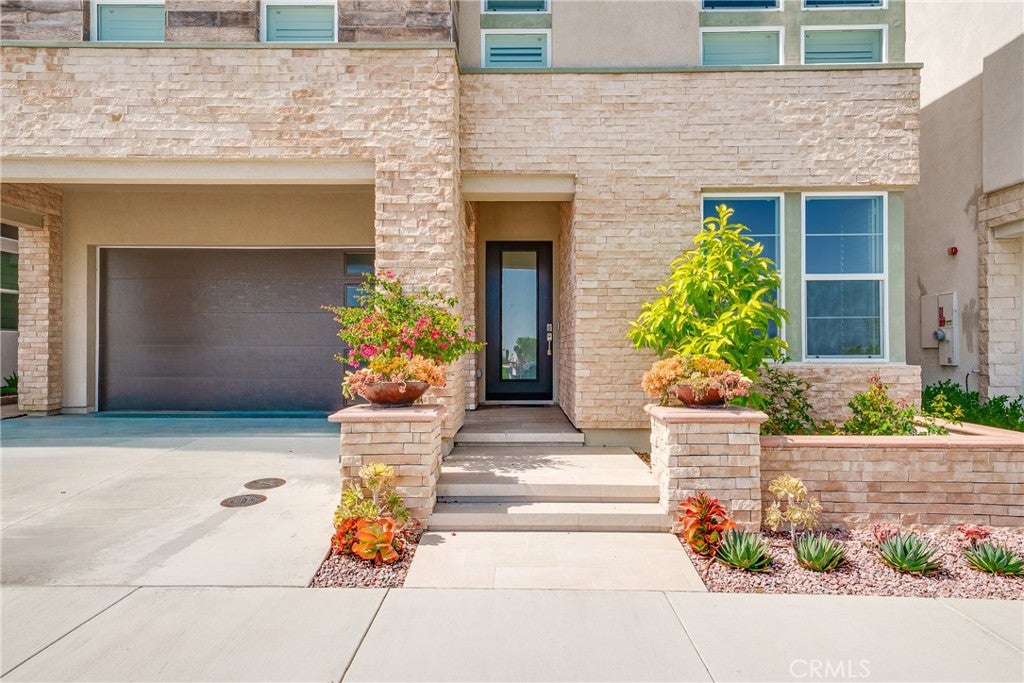438 Sycamore