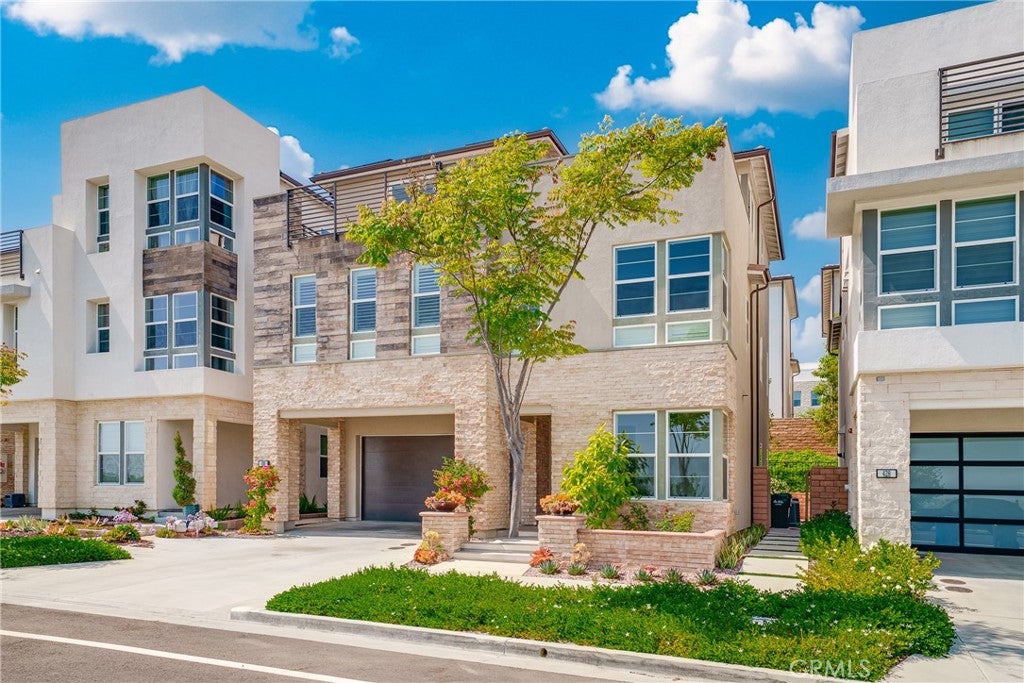 438 Sycamore
