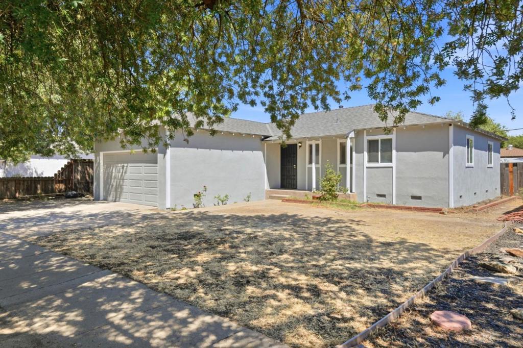 1909 Evergreen Avenue