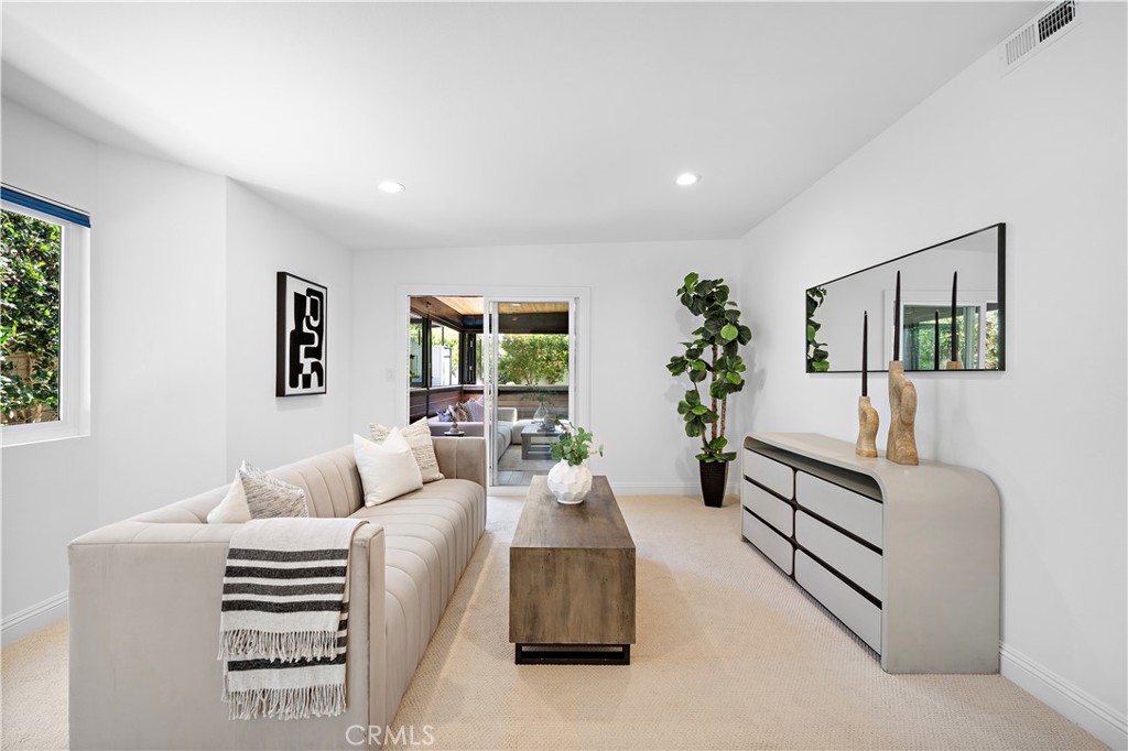 La Cuesta (LACU) - Residential