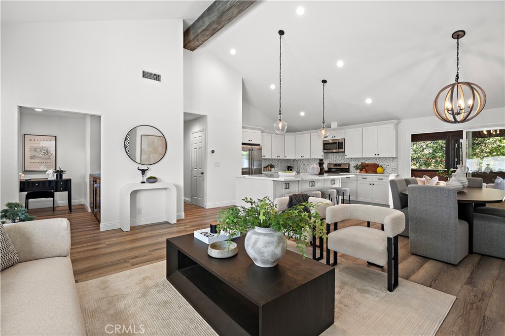 La Cuesta (LACU) - Residential