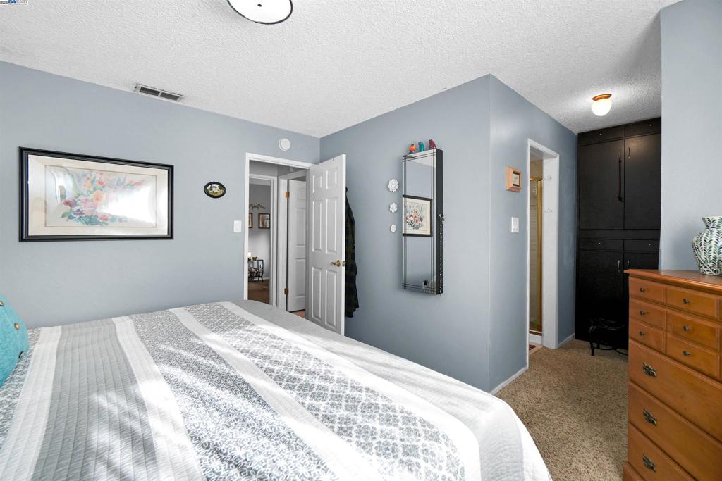 EDEN GARDENS - Residential