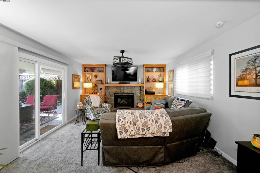 EDEN GARDENS - Residential