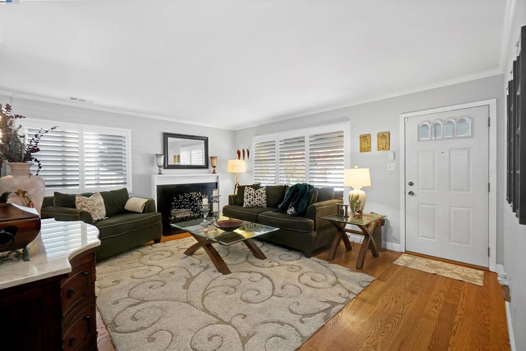 EDEN GARDENS - Residential