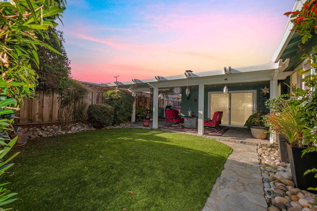 EDEN GARDENS - Residential