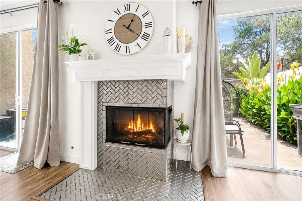 37 Mira Mesa