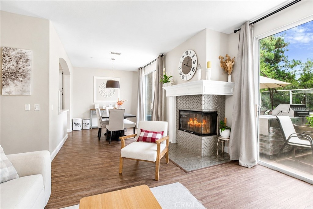 37 Mira Mesa
