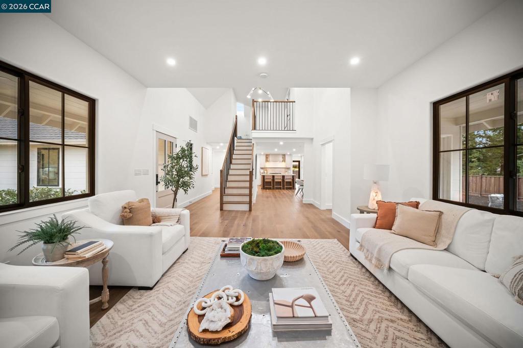 950 950 Escondido Ct