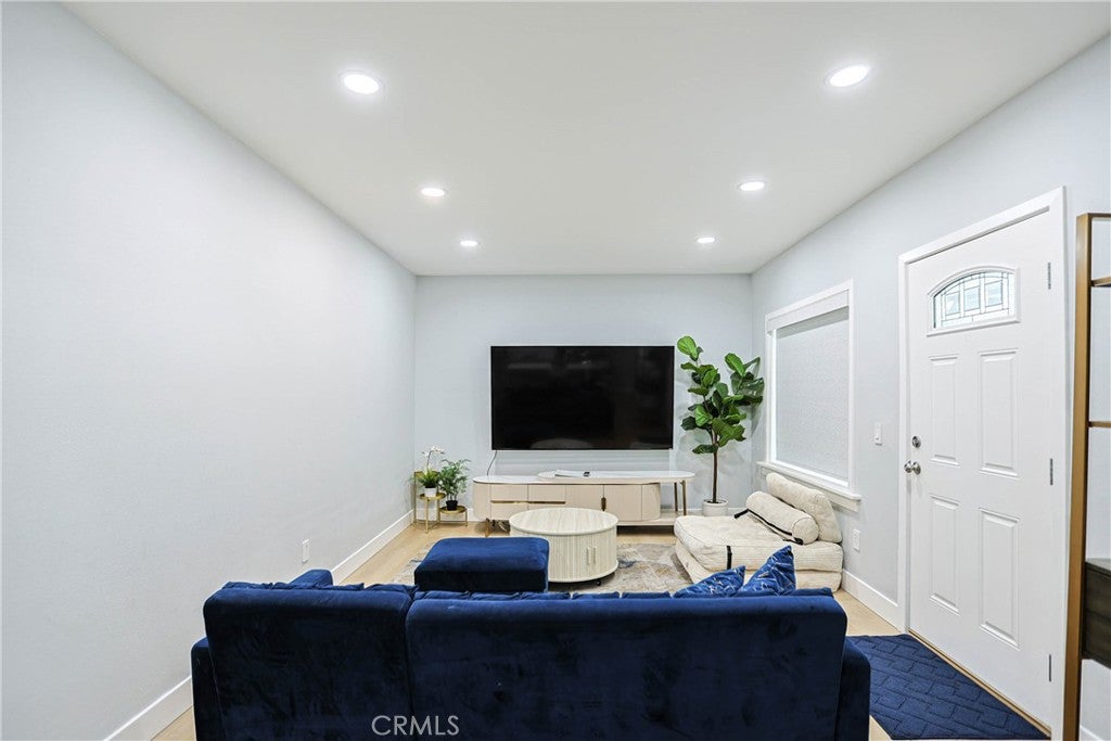408 S Flower Street