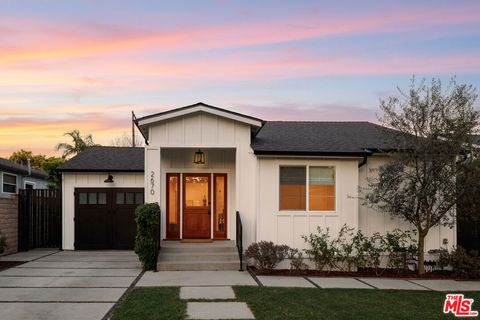 Photo of 2670 Barry Avenue, Los Angeles, CA 90064 (MLS # 26664193)