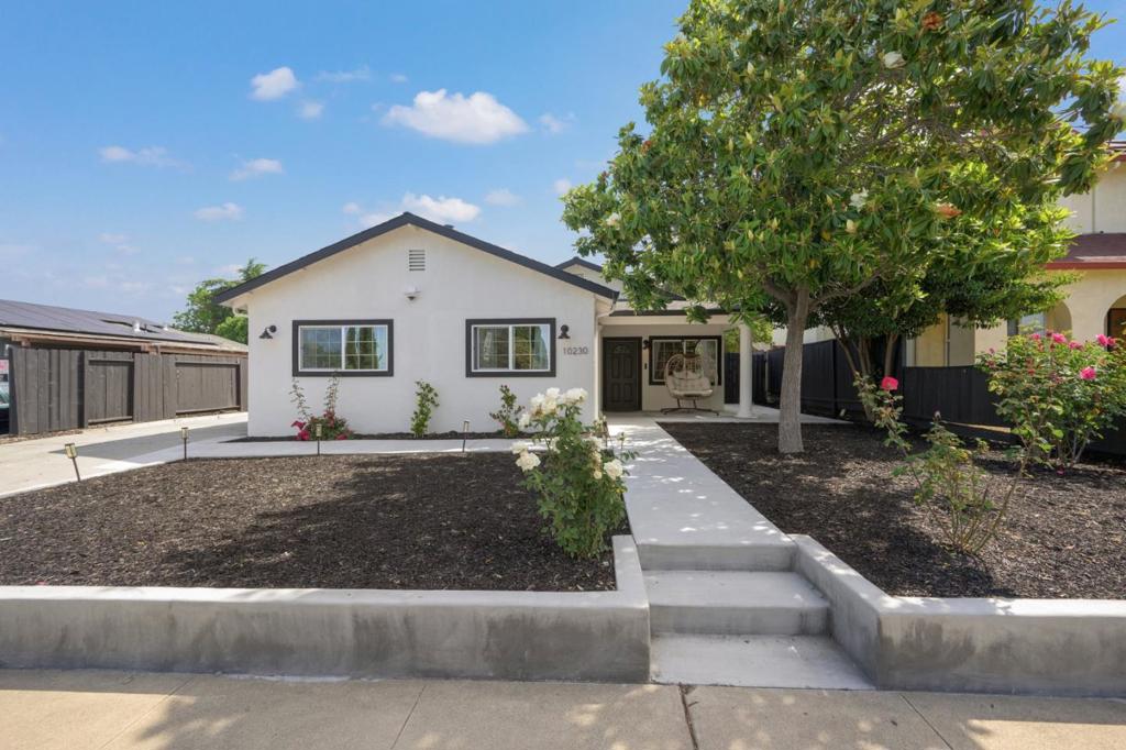 Properties 1 10230 Griffith Street