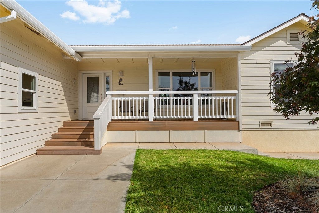5548 Kemlyn Lane