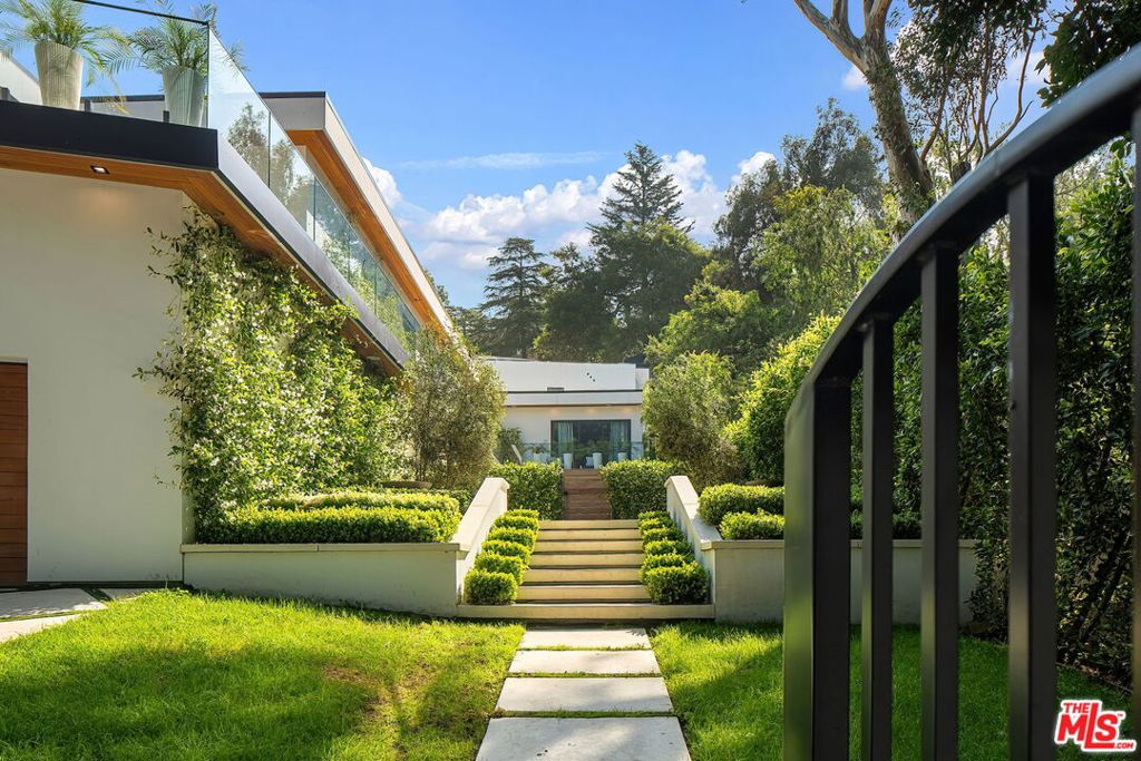 1884 Laurel Canyon Road