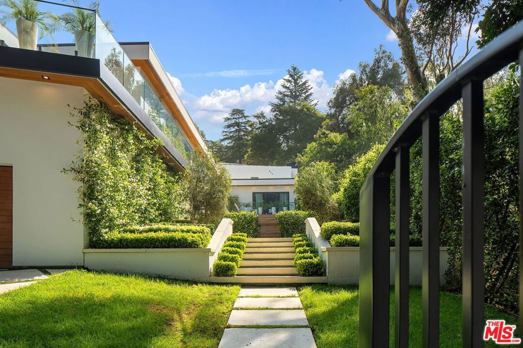 Photo of 1884 Laurel Canyon Road, Los Angeles, CA 90046 (MLS # 26752055)