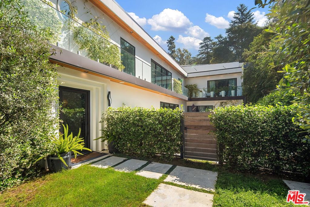 1884 Laurel Canyon Road