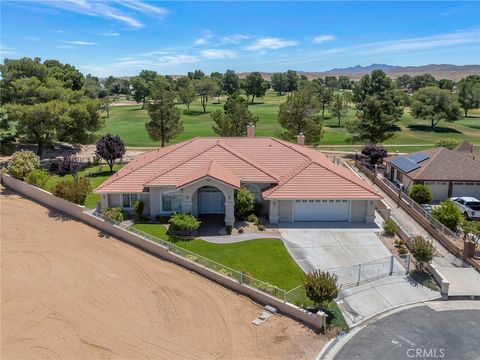 Photo of 14898 Greenbriar DR, Helendale, CA 92342 (MLS # HD26116968)
