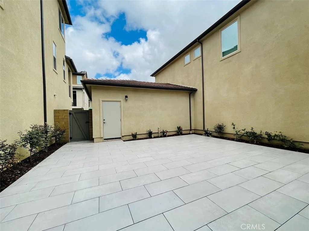 Photo of 352 Chorus, Irvine, CA 92618 (MLS # OC26112223)