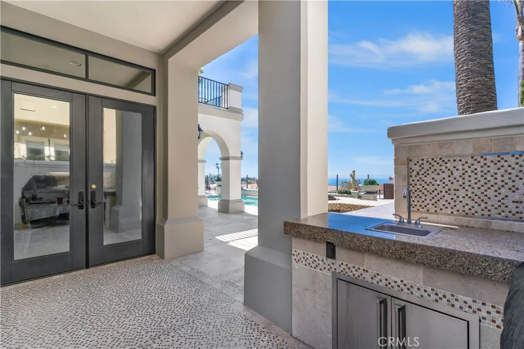 Newport Coast, California 92657, United States, 6 Bedrooms Bedrooms, ,6 BathroomsBathrooms,Residential,Active,172503