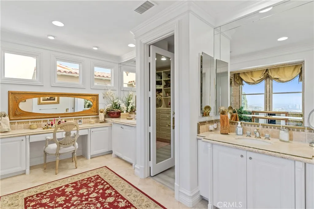 Newport Coast, California 92657, United States, 6 Bedrooms Bedrooms, ,6 BathroomsBathrooms,Residential,Active,172503