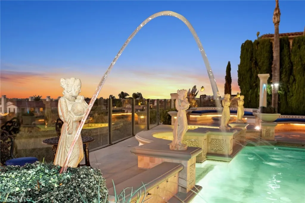 Newport Coast, California 92657, United States, 6 Bedrooms Bedrooms, ,6 BathroomsBathrooms,Residential,Active,172503