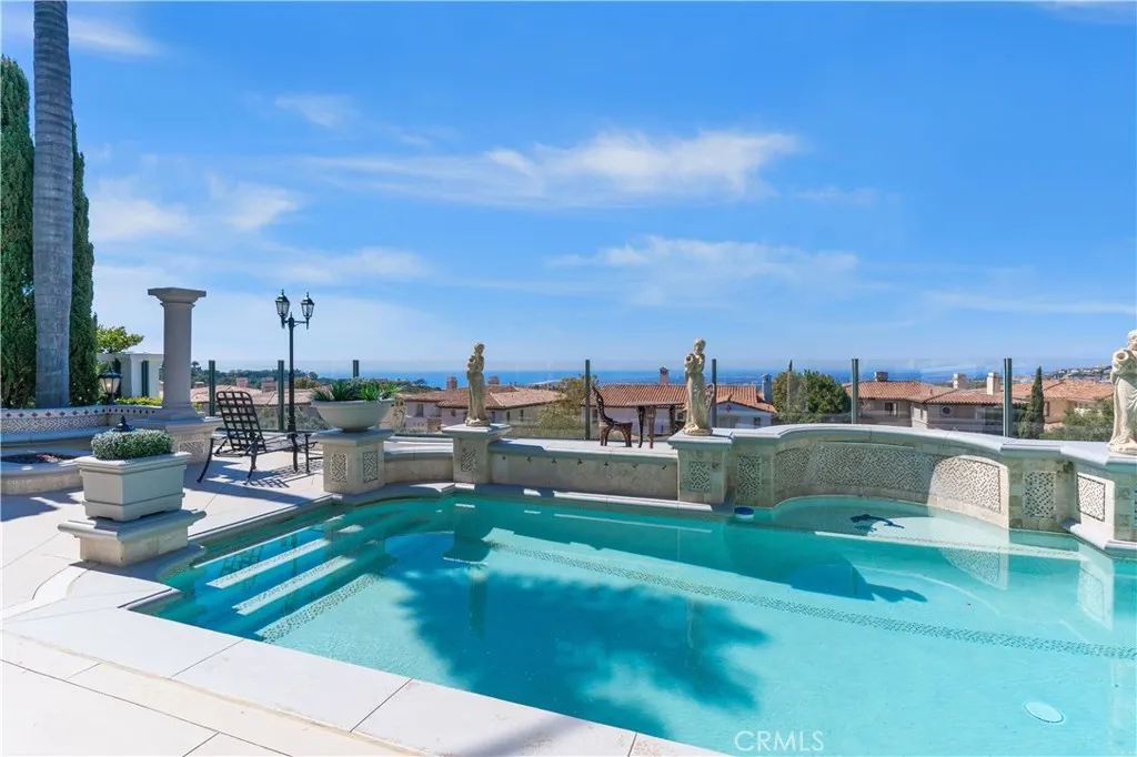 Newport Coast, California 92657, United States, 6 Bedrooms Bedrooms, ,6 BathroomsBathrooms,Residential,Active,172503