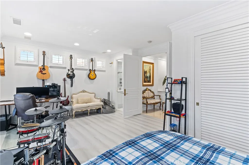 Newport Coast, California 92657, United States, 6 Bedrooms Bedrooms, ,6 BathroomsBathrooms,Residential,Active,172503