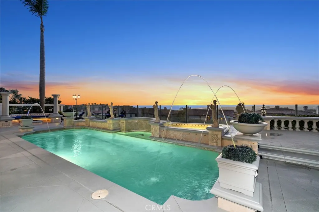 Newport Coast, California 92657, United States, 6 Bedrooms Bedrooms, ,6 BathroomsBathrooms,Residential,Active,172503