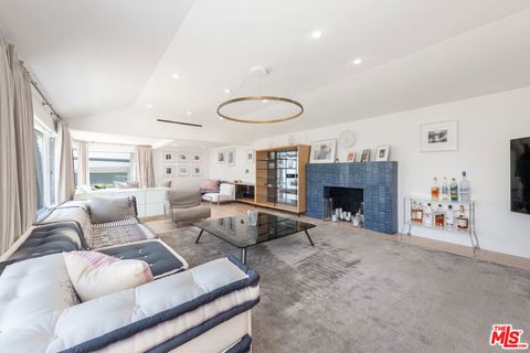 Photo of 8501 Hedges Place, Los Angeles, CA 90069 (MLS # 26835325)