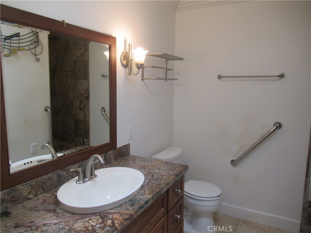 2089 Ronda Granada C