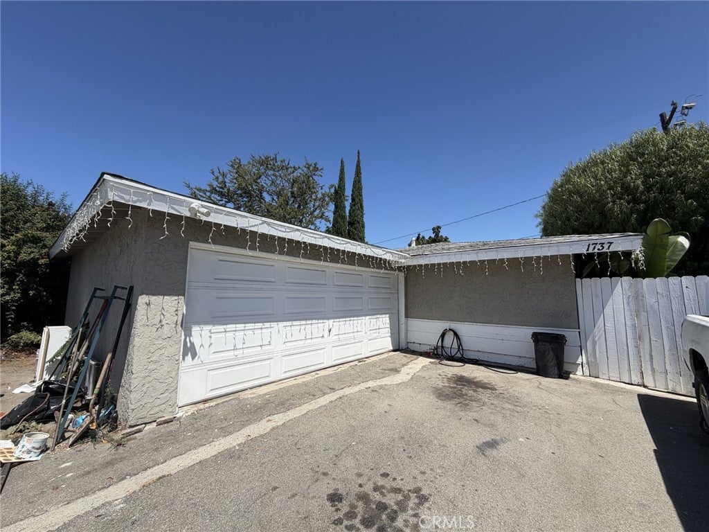 1735 W Washington