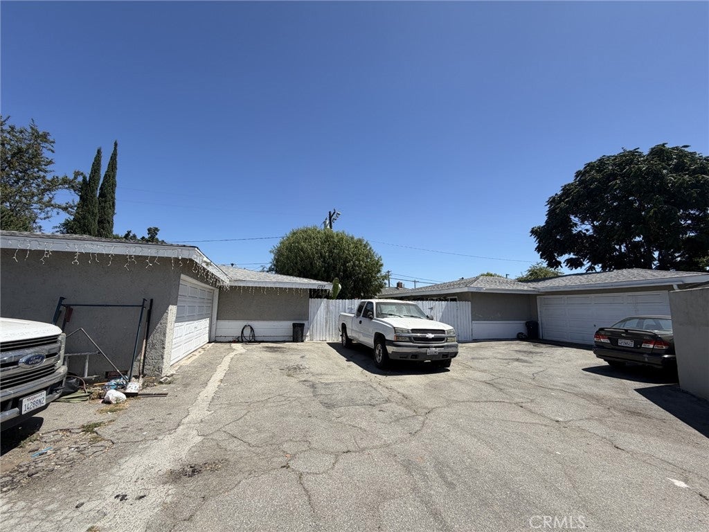 1735 W Washington
