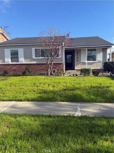 Photo of 4746 Obispo Avenue, Lakewood, CA 90712 (MLS # DW26010034)