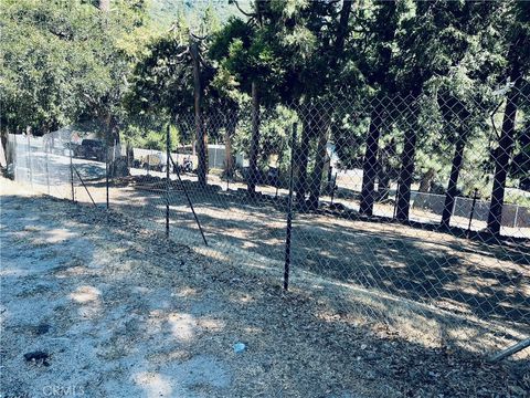Photo of 0 Dart Canyon, Crestline, CA 92325 (MLS # IG25207759)