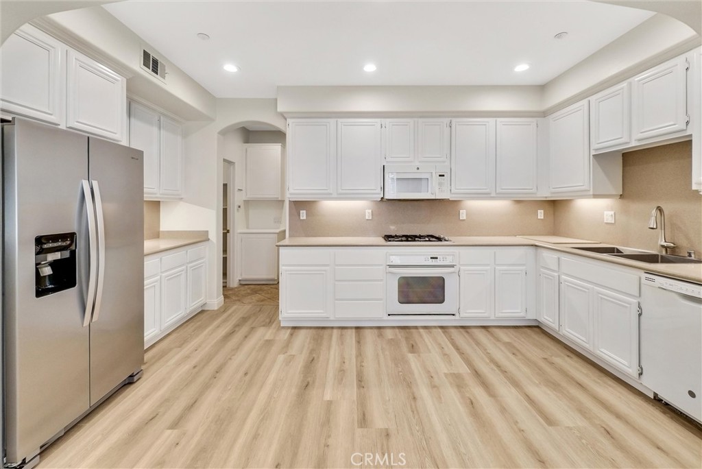 Mandeville (MAND) - Residential Lease