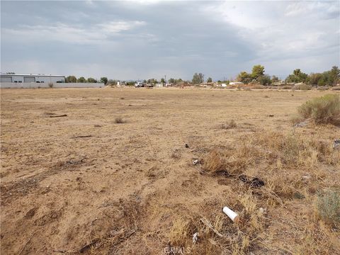 Photo of 0 Pioneer Road, Apple Valley, CA 92307 (MLS # HD26026684)