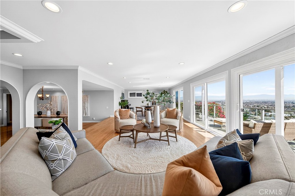 25932 Richville Drive