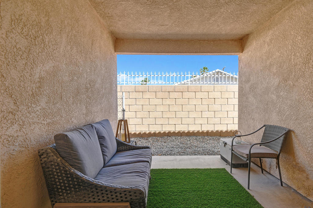 Panorama - Residential Income