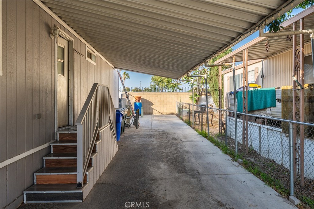 3825 Crestmore 480