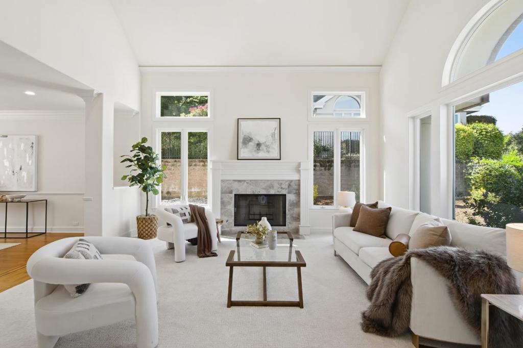 21592 Villa Maria Court