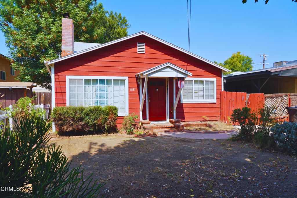 Photo of 6631 Bevis Avenue, Van Nuys, CA 91405 (MLS # V1-31456)
