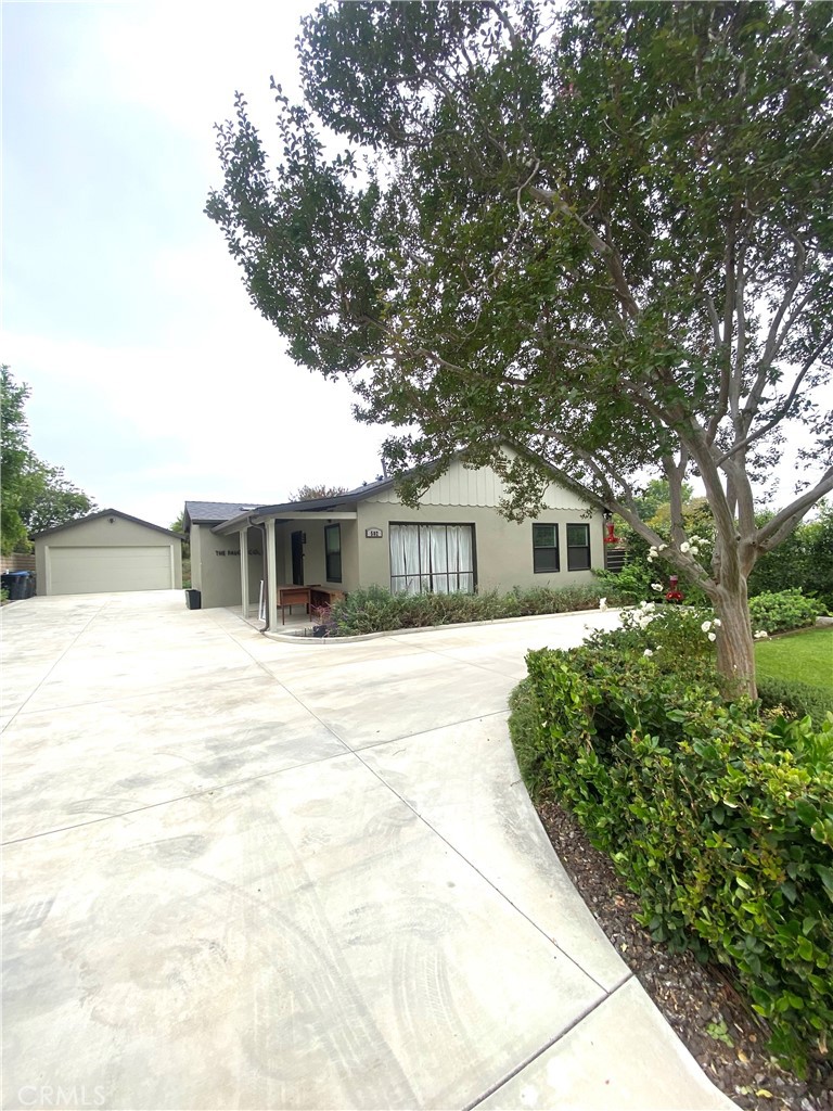 502 Bonita Avenue E