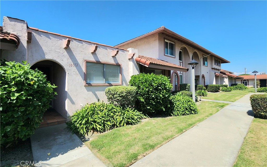 10072 MONTECITO PLAZA