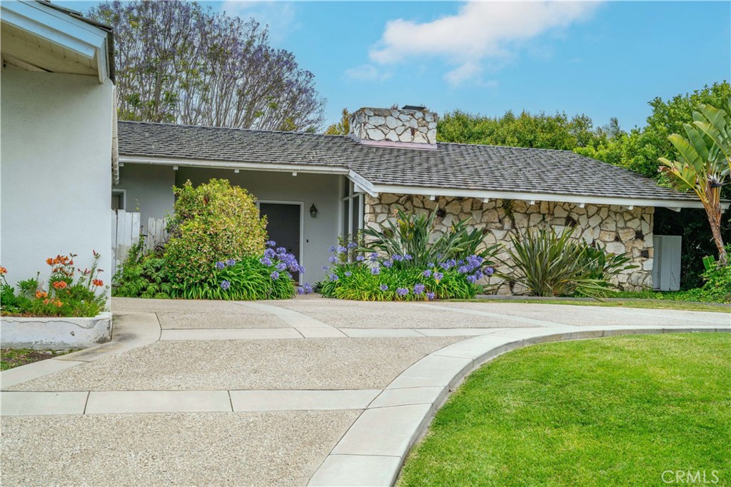 1548 Addison Road