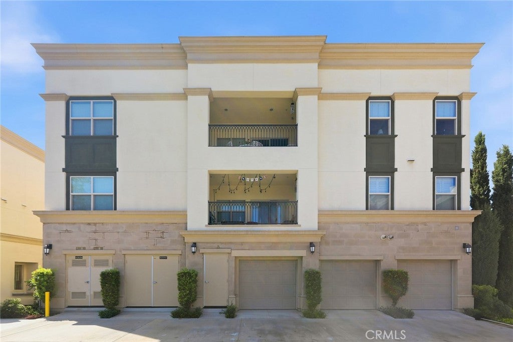 510 S Anaheim Boulevard 8