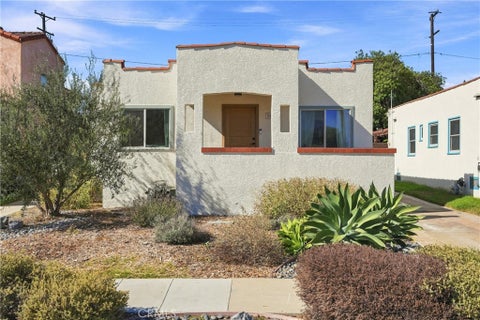 Photo of 3855 E Wilton ST, Long Beach, CA 90804 (MLS # PW26207869)