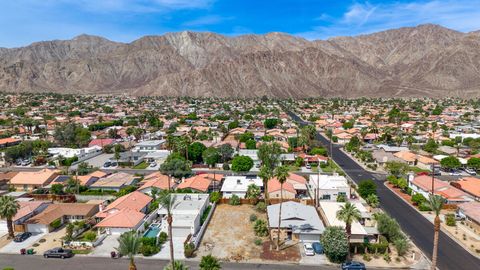 Photo of 52065 Avenida Navarro, La Quinta, CA 92253 (MLS # 219146598DA)