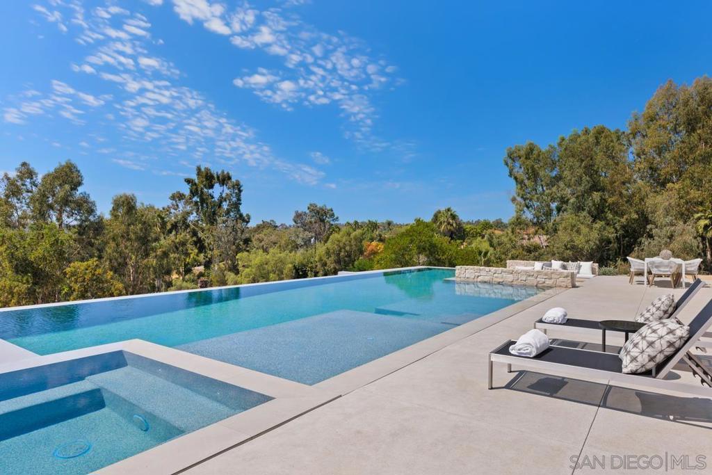 Rancho Santa Fe - Residential