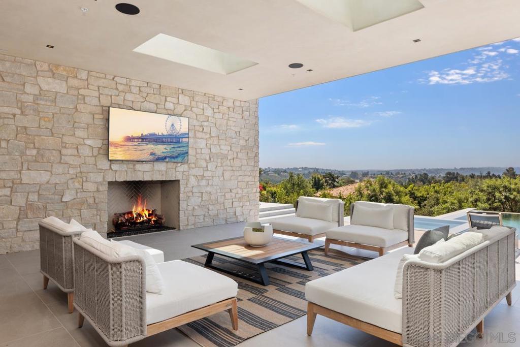 Rancho Santa Fe - Residential